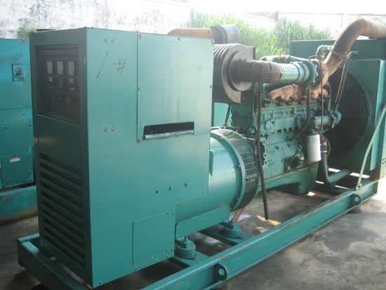 沐川租赁发电机- 发电机碳刷磨损的原因是什么