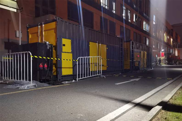 沐川柴油发电机组的输出电压是如何调节的？