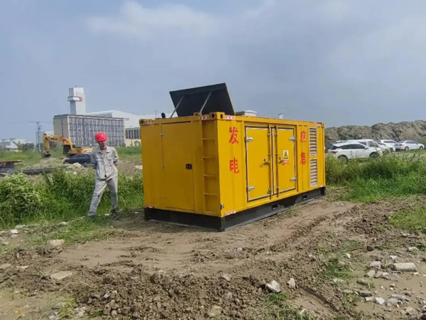 沐川200KW柴油发电机机组每小时的油耗量受哪些因素影响？