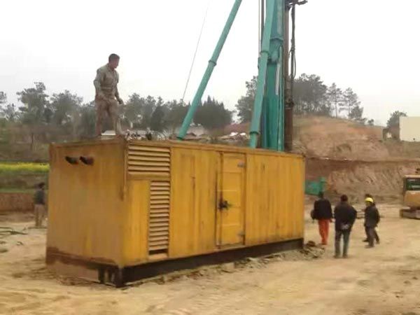 沐川如何判断水冷式机油散热器密封件是否需要更换？